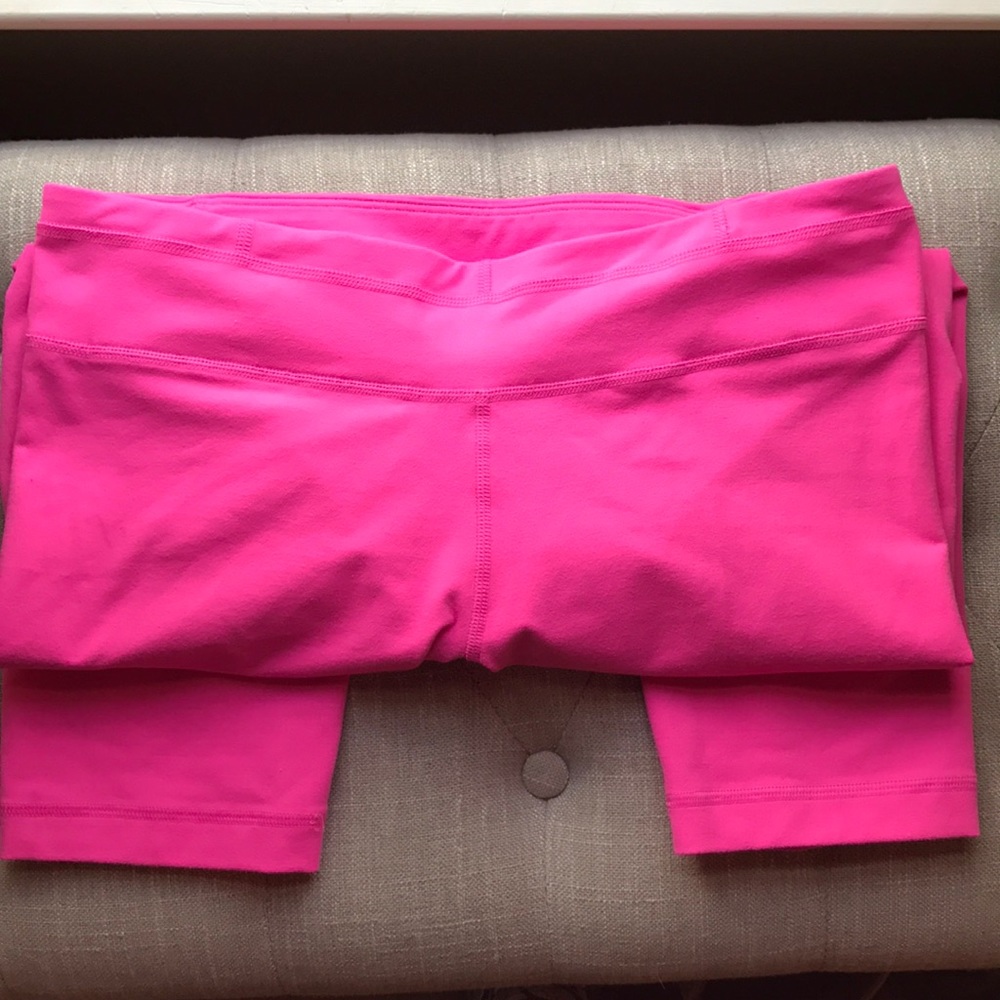 Under Armour Hot Pink Workout Pants Crops Medium - Picture 3 of 6
